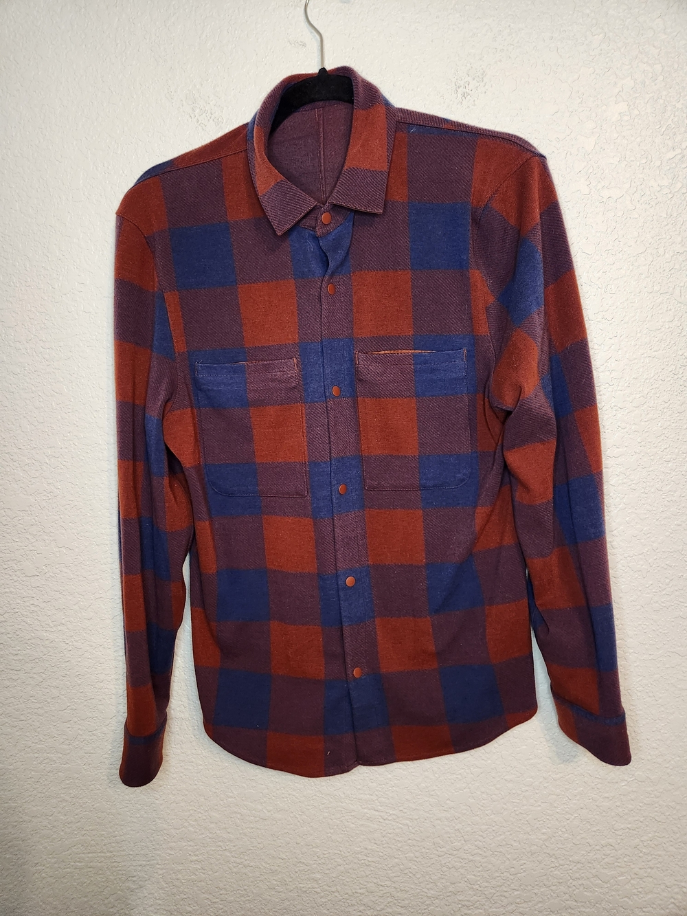 Lululemon Soft Knit Overshirt Men's XS Plaid Snap Button Flannel Jacket Red Blue